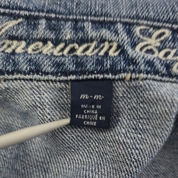 American Eagle Women's Classic Denim Jacket Button Down Faded Blue Wash Size M - Picture 5 of 15